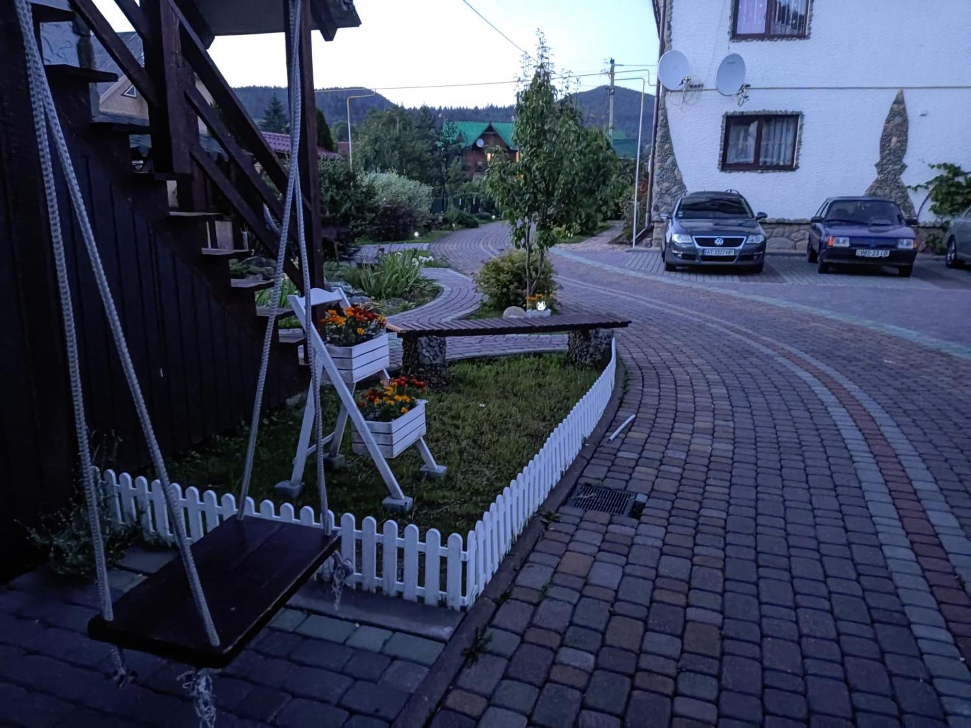 Апартаменти "У Кузьмича" 2 Mykulychyn Exterior photo